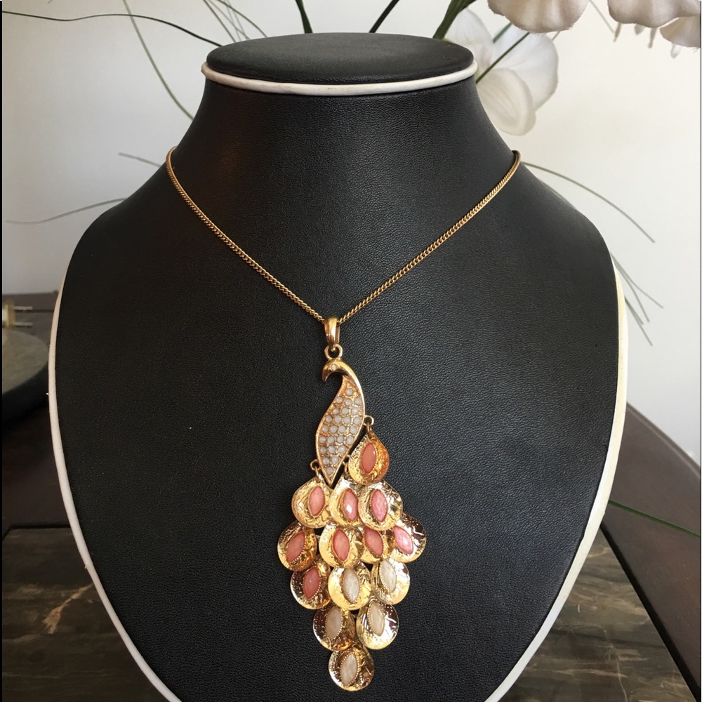 Mudd Peacock peach orange long necklace 🦚🌺